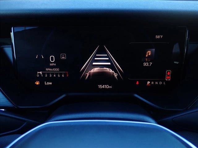 Used 2025 GMC Acadia Elevation image 25