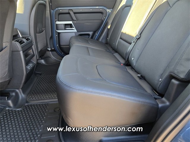 Used 2023 Land Rover Defender 110 SE image 12