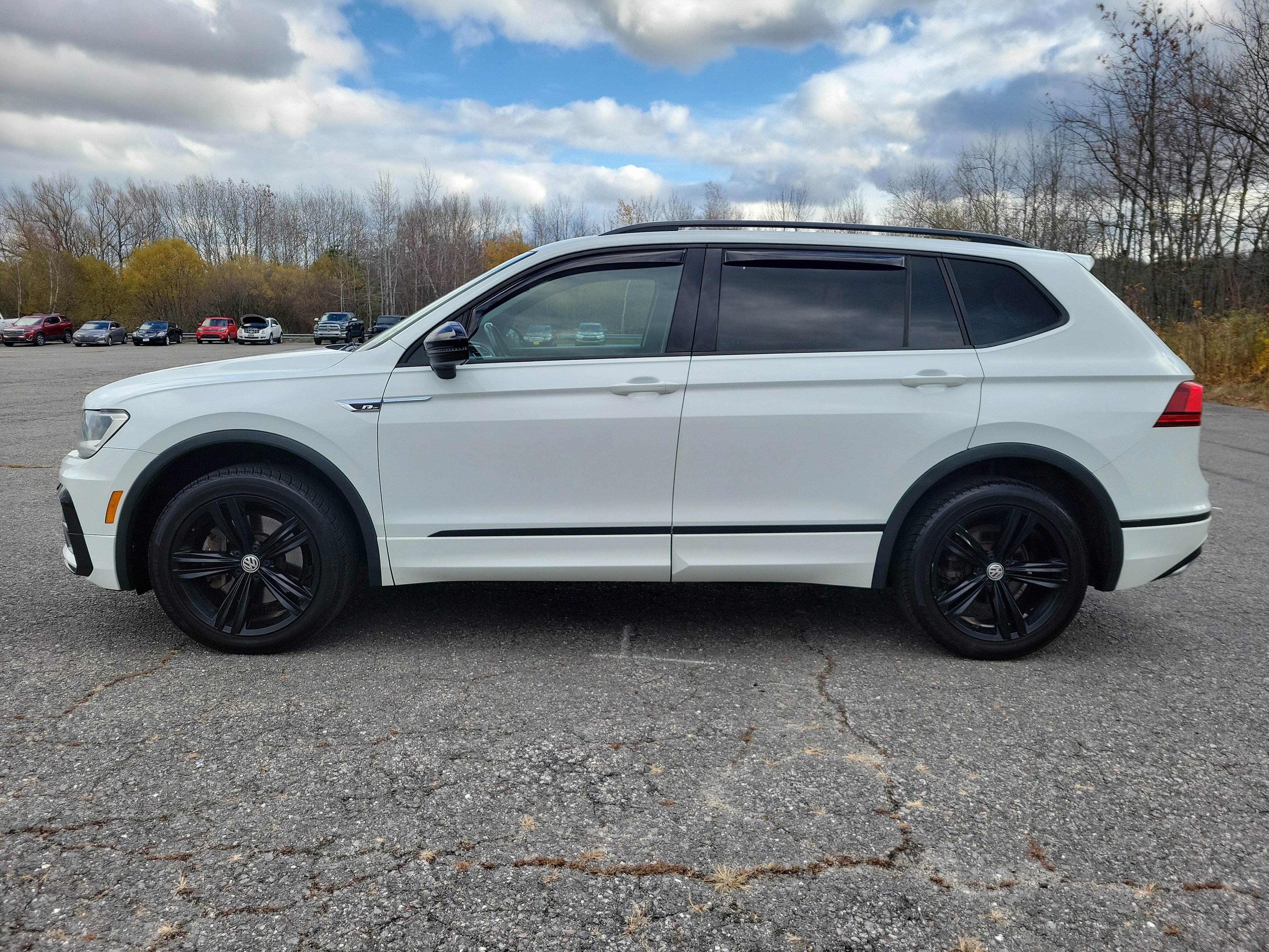 Used 2019 Volkswagen Tiguan SEL Premium R-Line image 8