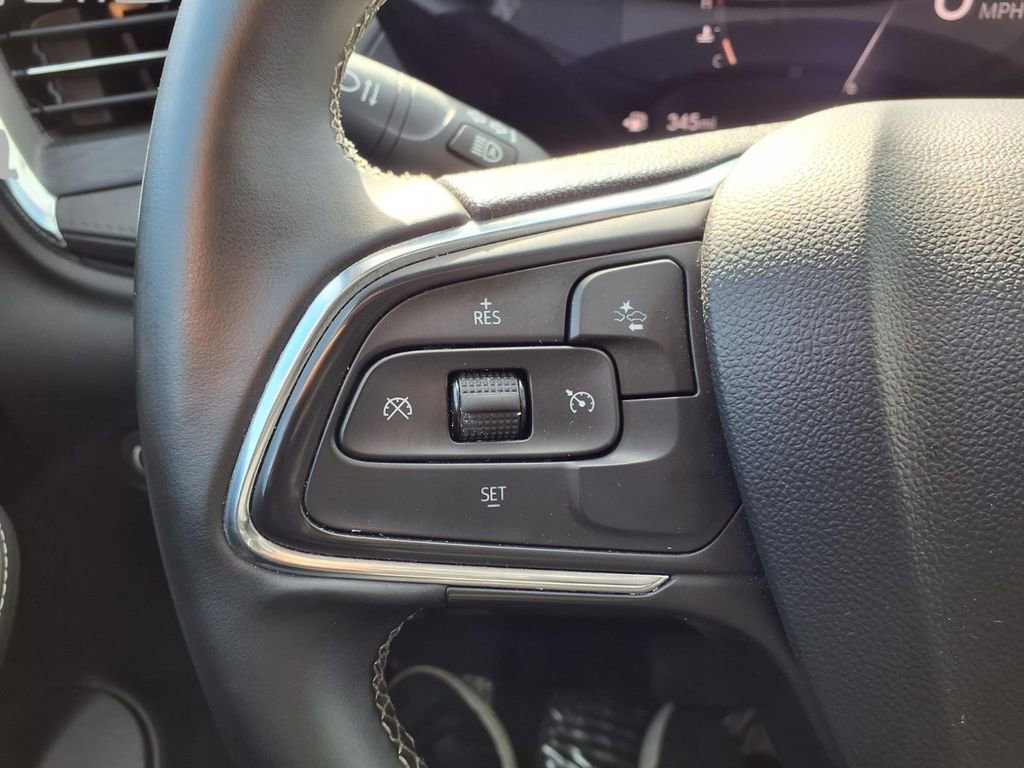 Used 2025 Buick Encore GX Preferred FWD image 13