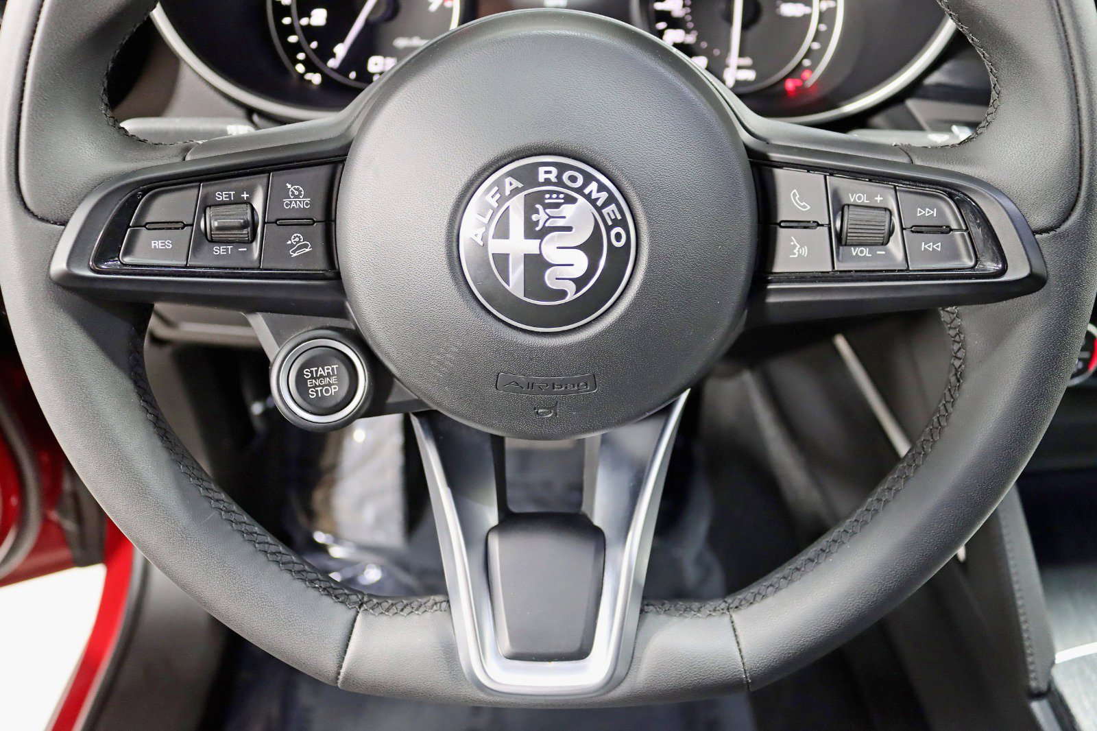 Used 2020 Alfa Romeo Stelvio Sport w/ Cold Weather Package image 15