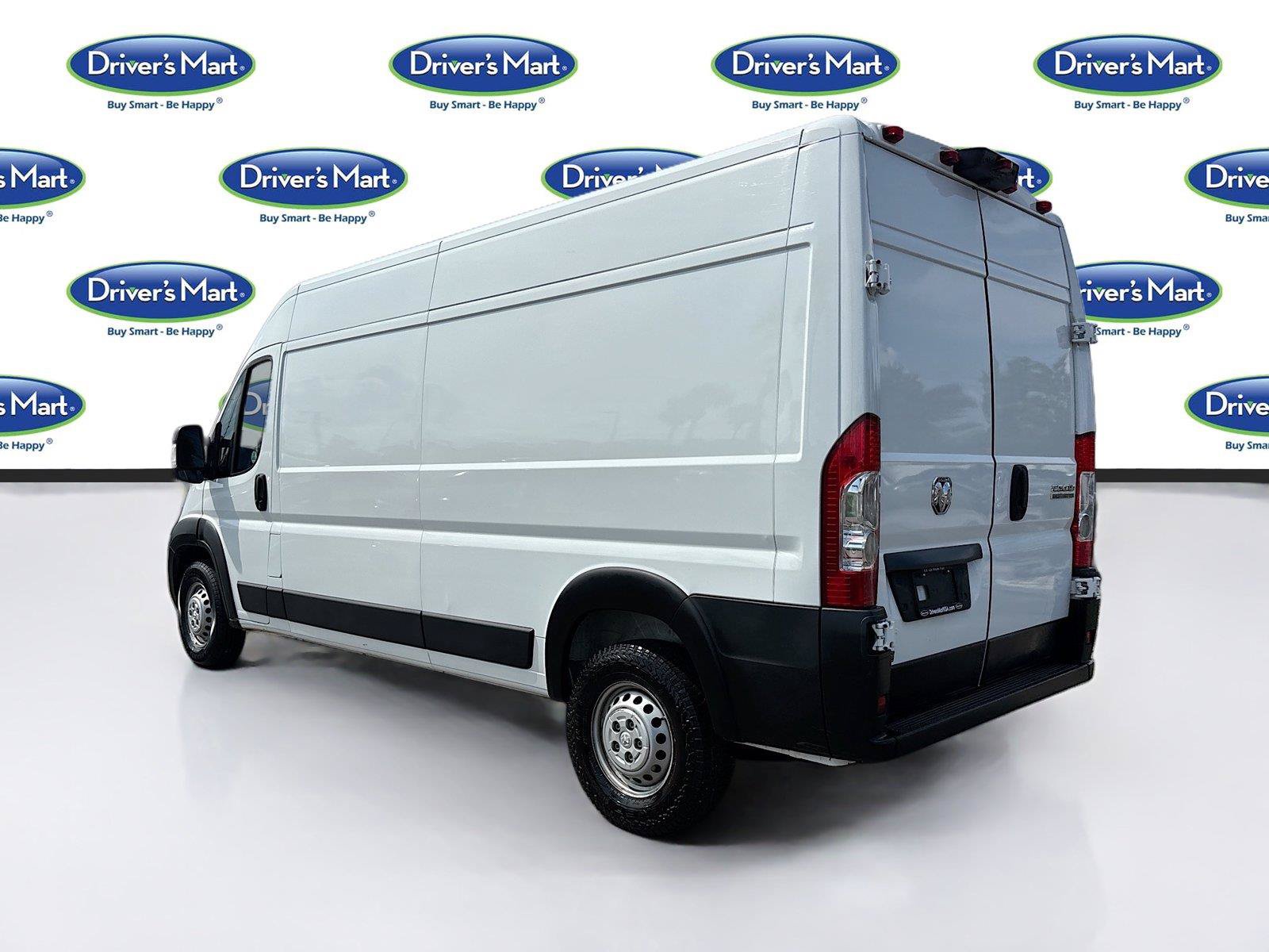 Used 2024 RAM ProMaster 2500 w/ Convenience Group FWD image 5