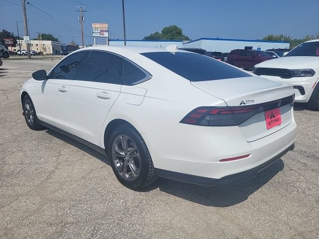 Used 2023 Honda Accord EX image 11