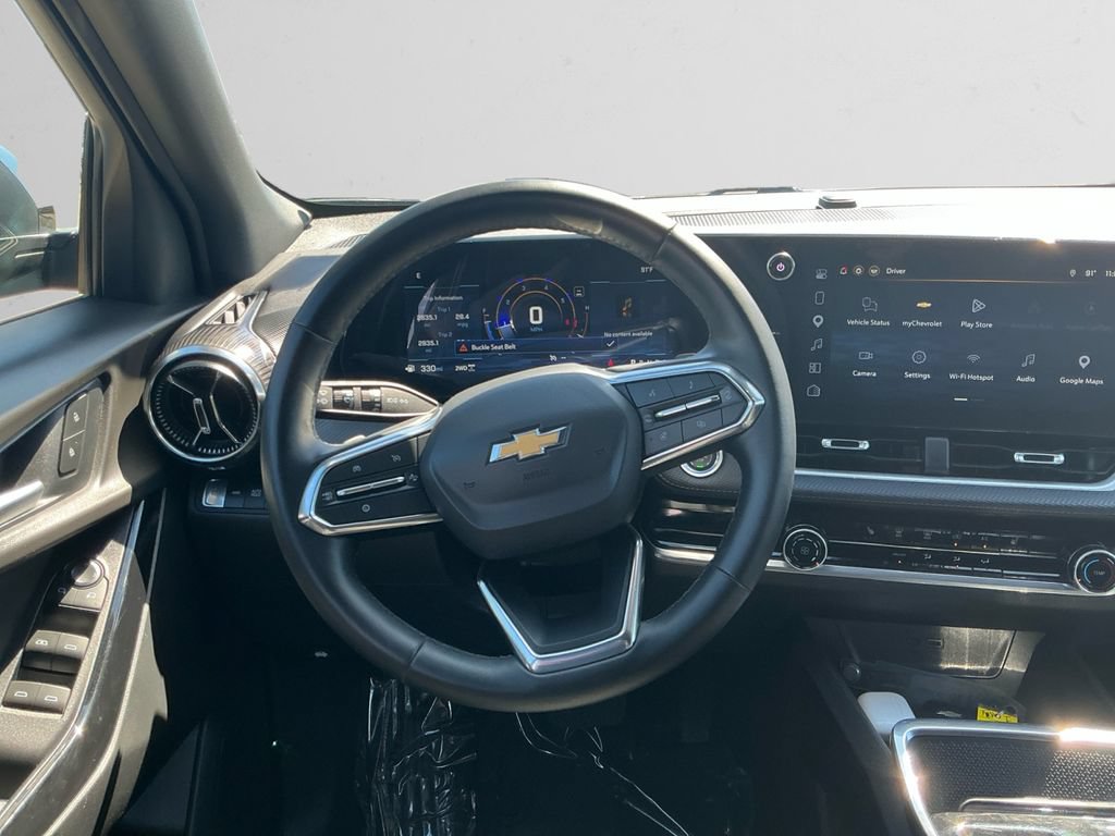Used 2026 Chevrolet Equinox LT AWD/4WD image 12