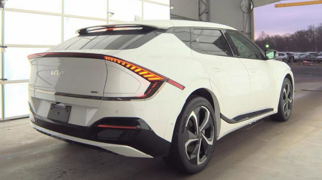 Used 2023 Kia EV6 GT-Line image 2