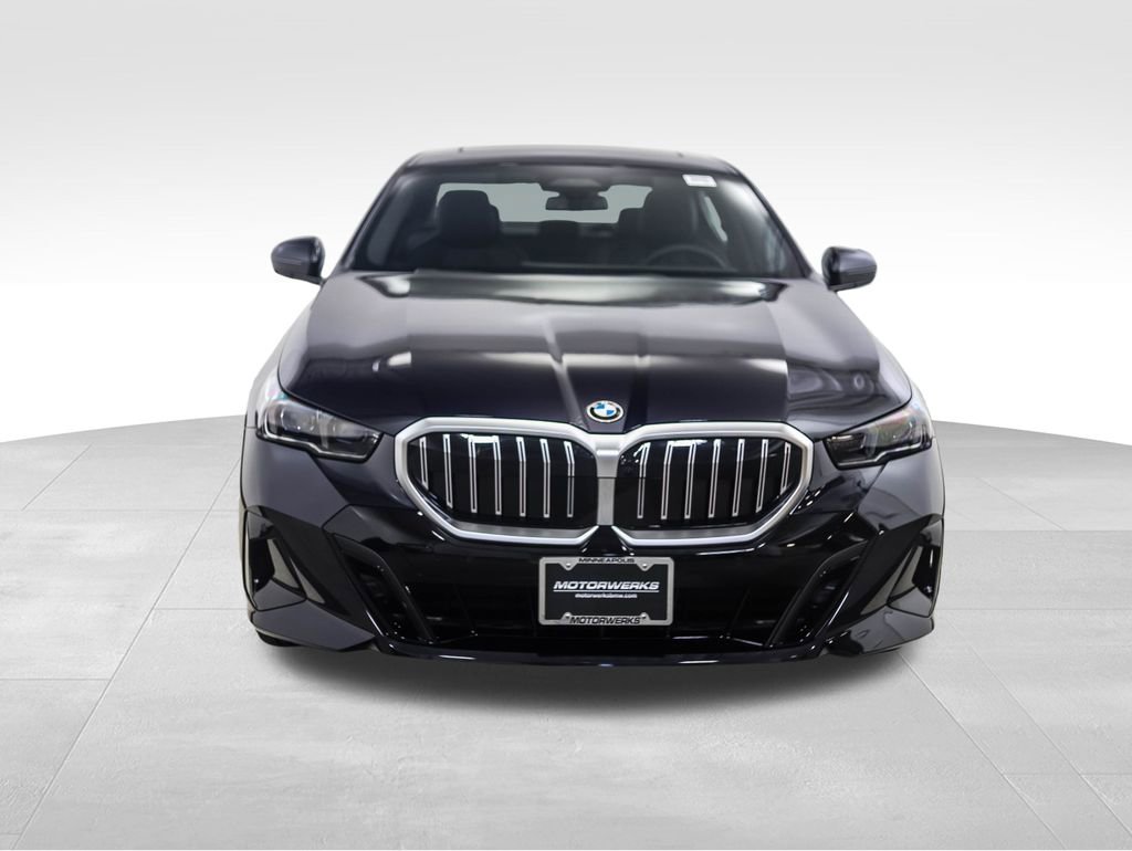 New 2026 BMW 530i xDrive w/ M Sport Package image 9