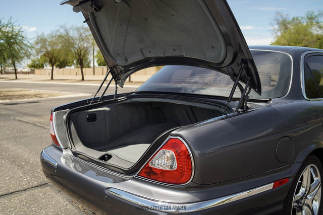 Used 2006 Jaguar XJ8 RWD image 89
