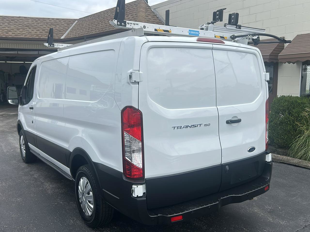 Used 2019 Ford Transit 150 130 Low Roof RWD image 6