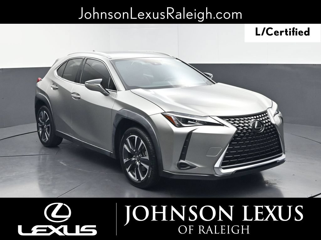 Certified 2021 Lexus UX 200 w/ Accessory Package (Z2) FWD image 3