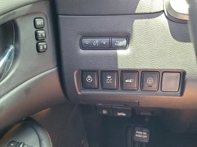 Certified 2024 Nissan Murano Platinum w/ Cargo Package FWD image 22
