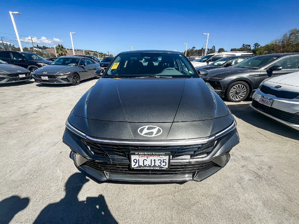 Used 2024 Hyundai Elantra SEL FWD image 3