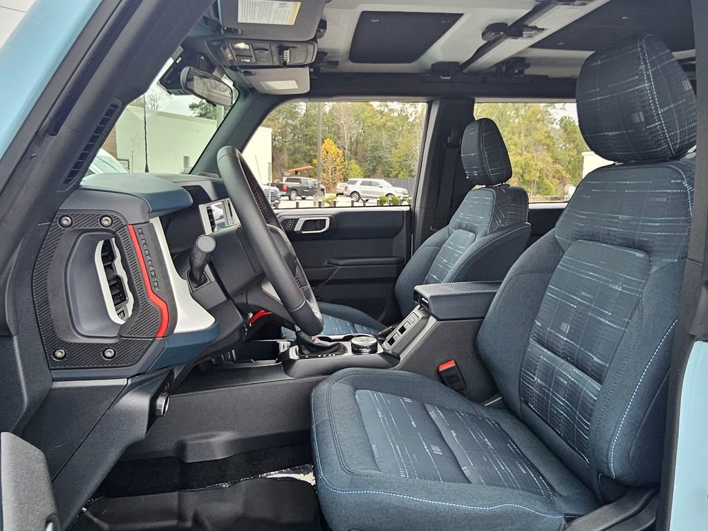 New 2025 Ford Bronco Heritage Edition image 5