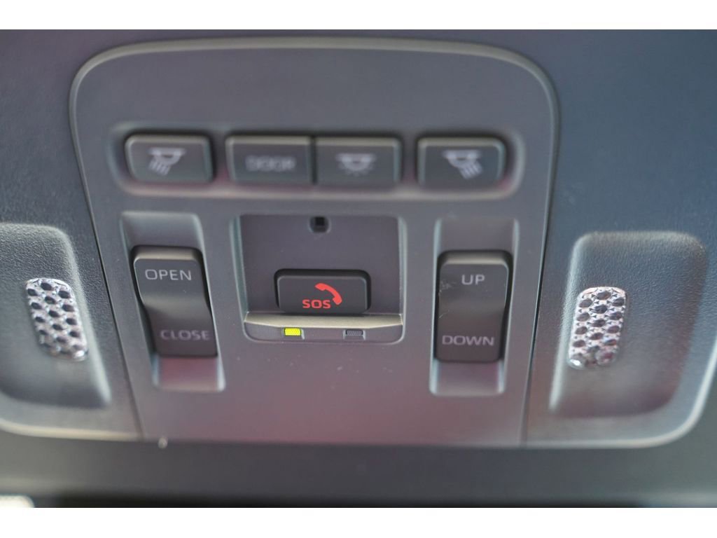 Used 2026 Toyota Camry SE image 24