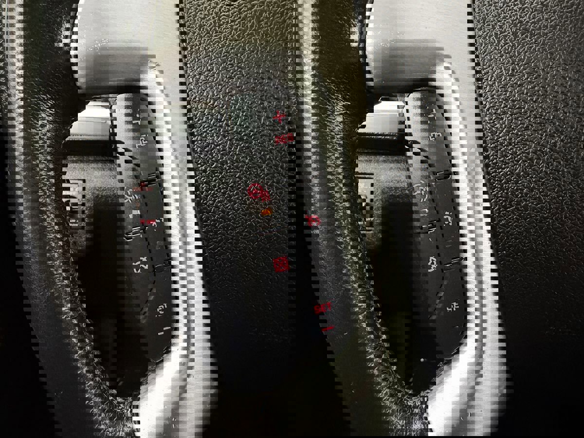 Used 2017 GMC Acadia Limited SLT image 11