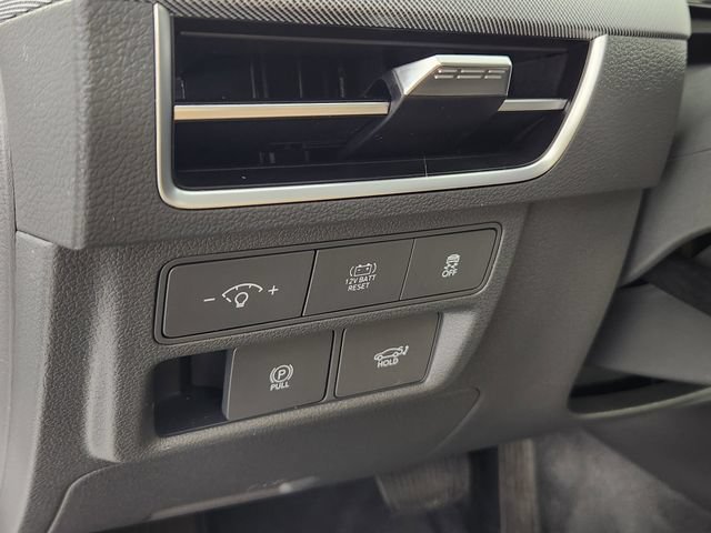Certified 2025 Hyundai Sonata Limited FWD image 21