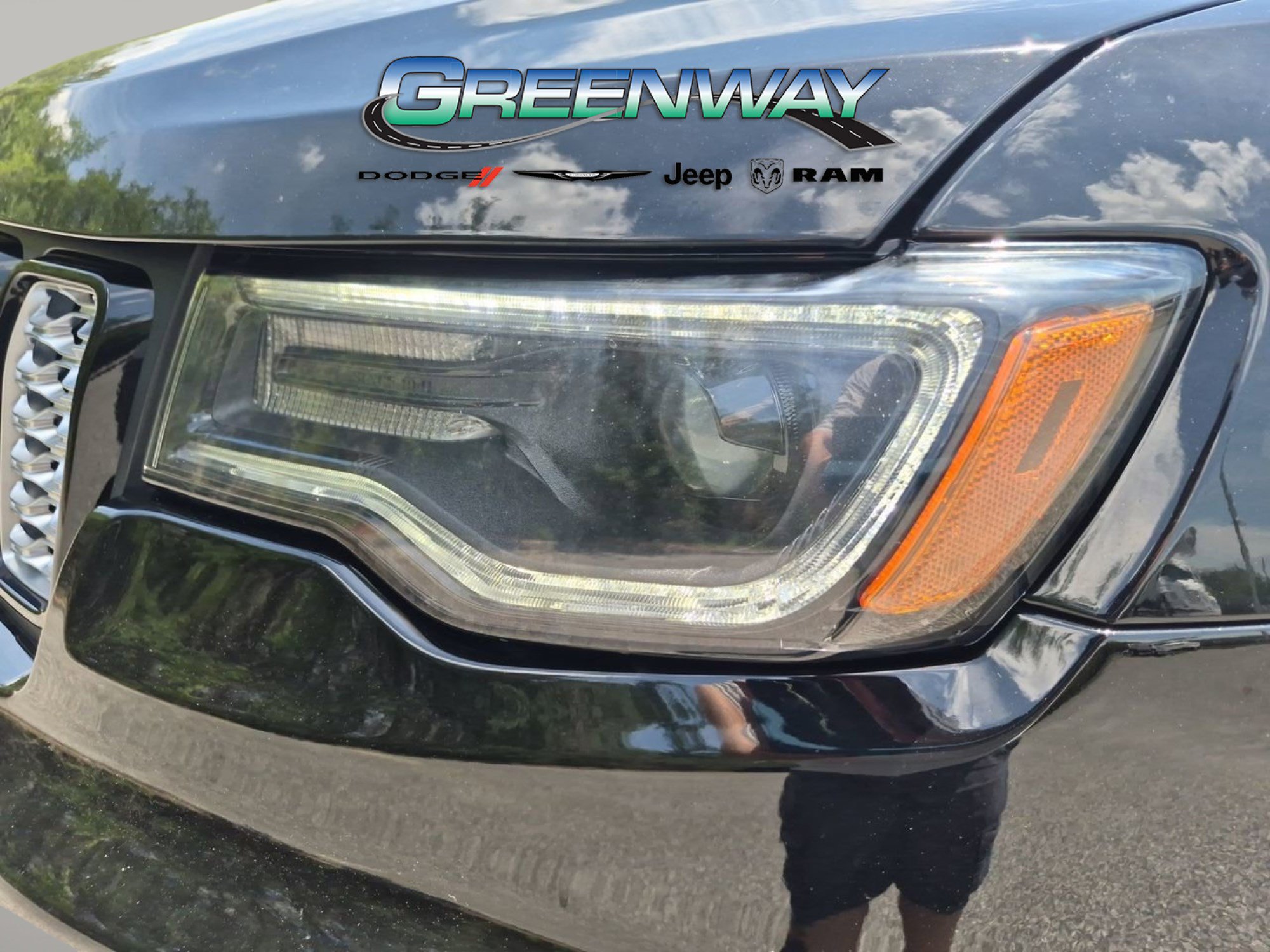 Used 2022 Jeep Grand Cherokee Laredo X RWD image 30