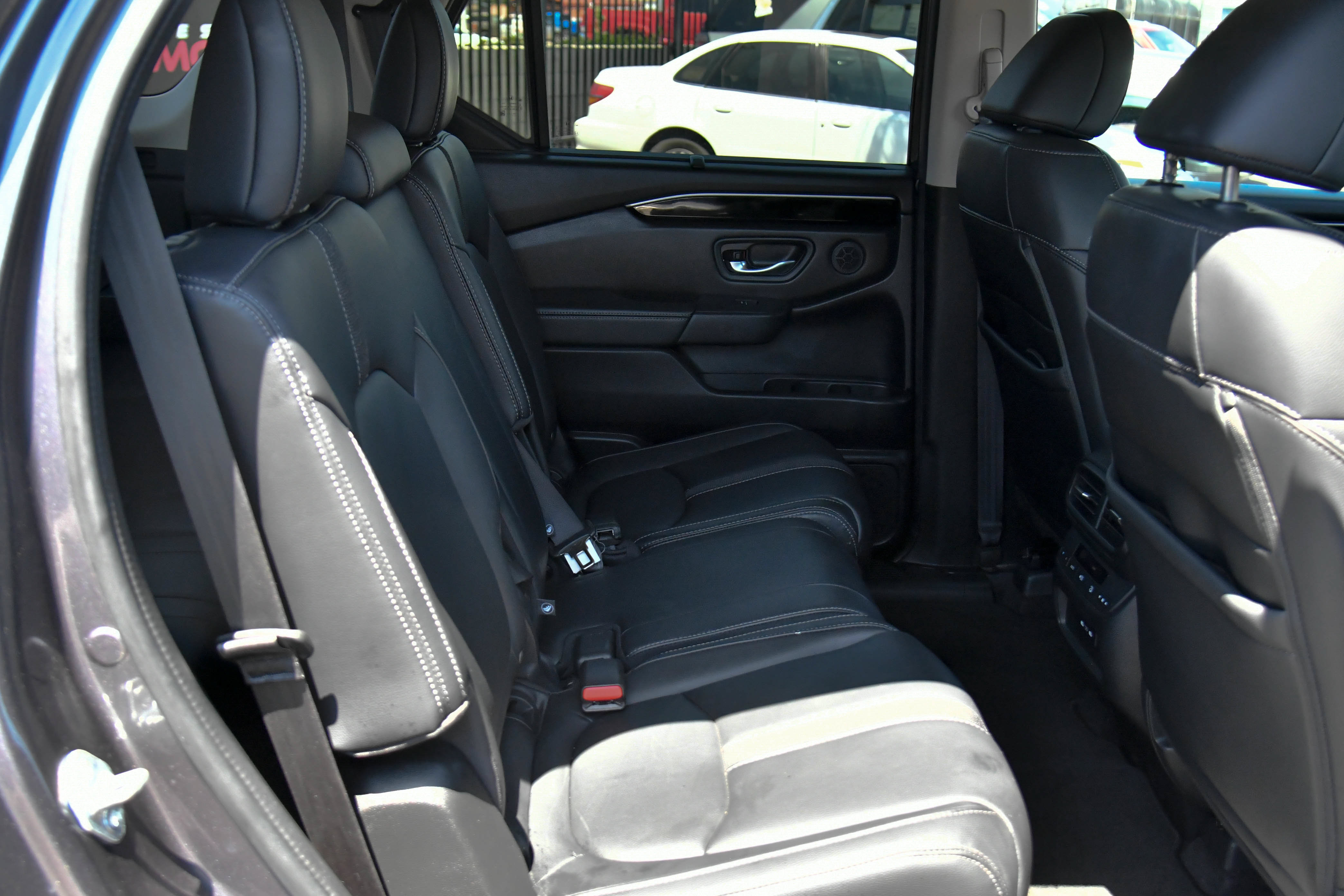 Used 2024 Honda Pilot EX-L image 48