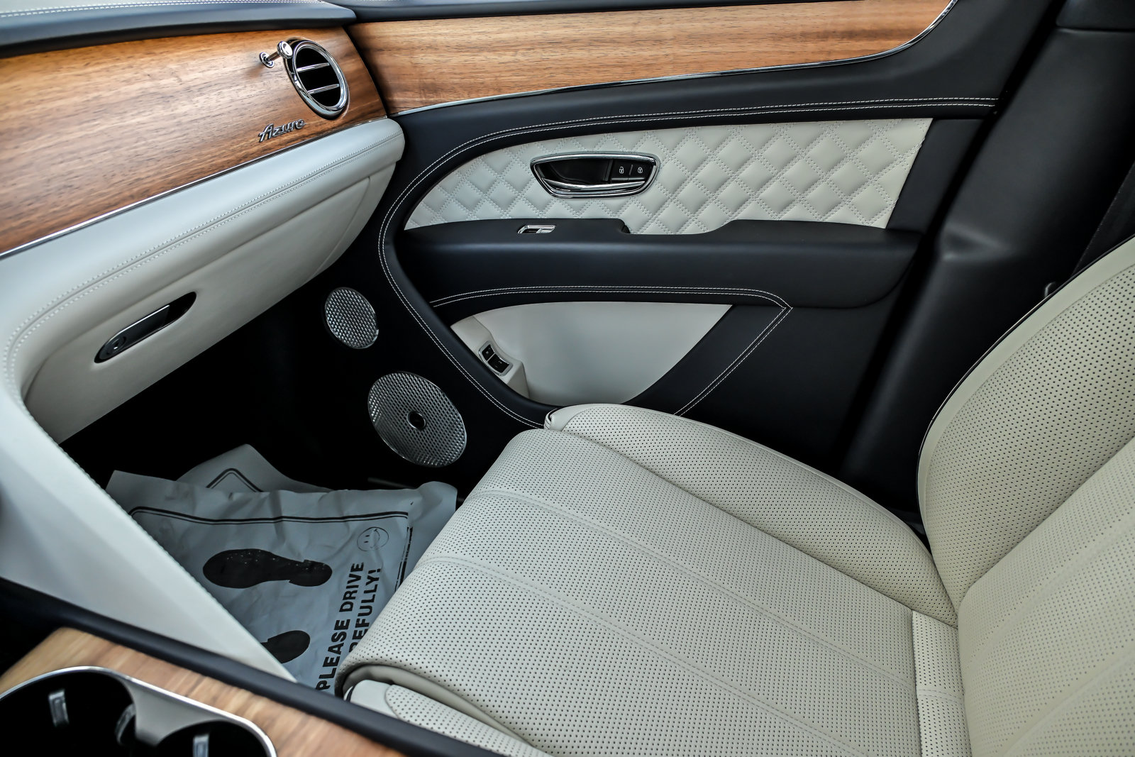 Certified 2023 Bentley Bentayga AWD/4WD image 43