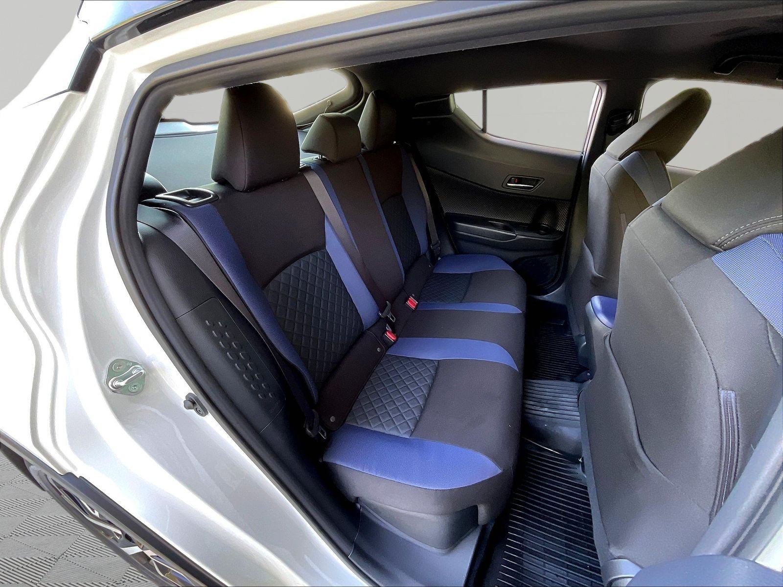 Used 2020 Toyota C-HR XLE FWD image 24