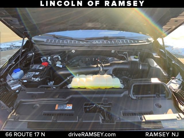 Used 2025 Lincoln Navigator Reserve w/ Jet Appearance Package image 28