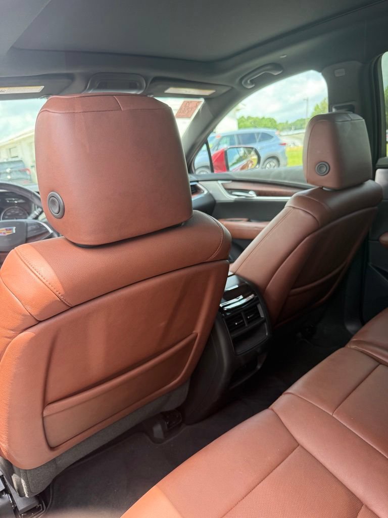 Used 2023 Cadillac XT5 Premium Luxury w/ Technology Package FWD image 15