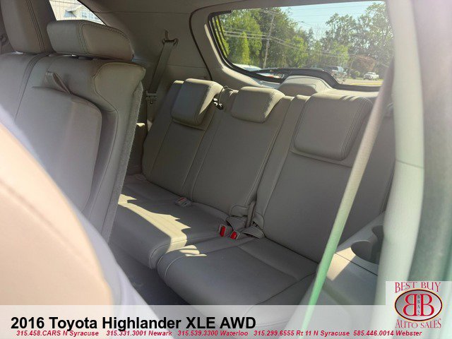 Used 2016 Toyota Highlander XLE w/ Protection Package #3 AWD/4WD image 13
