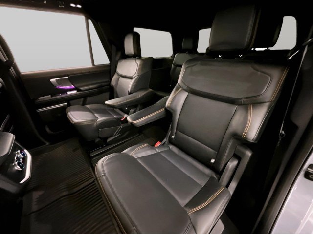 Used 2025 Ford Expedition Tremor AWD/4WD image 25