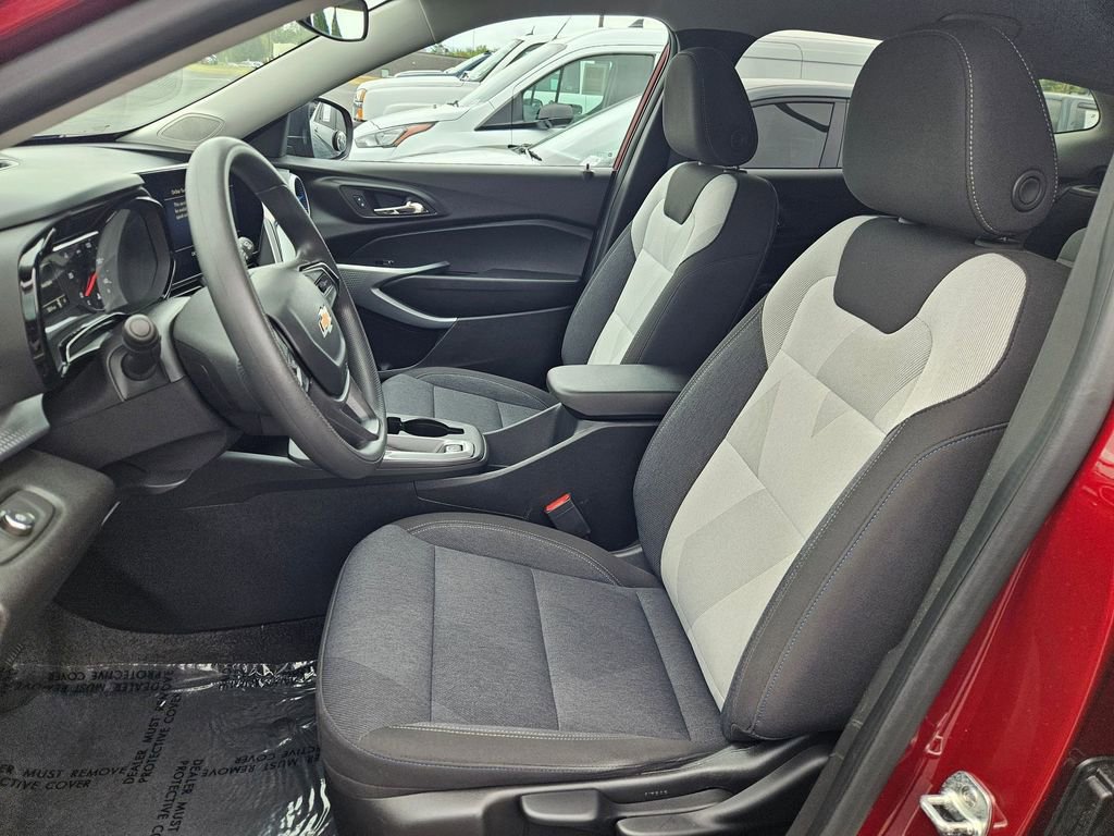 Certified 2024 Chevrolet Trax LS FWD image 23