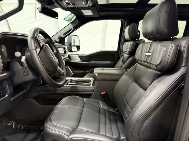 Used 2026 Ford F450 Platinum w/ FX4 Off-Road Package AWD/4WD image 12