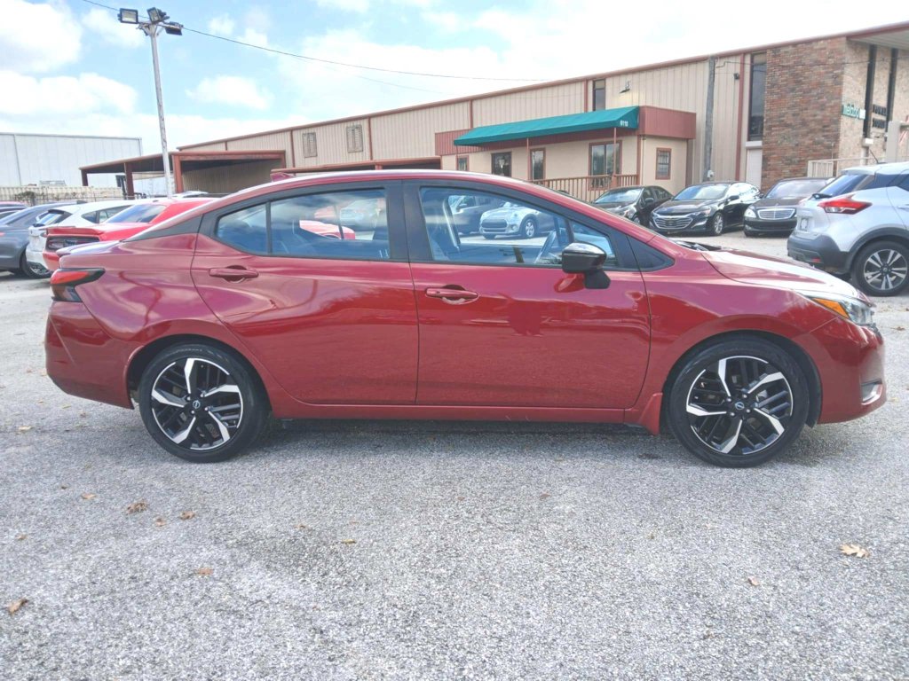 Used 2024 Nissan Versa SR w/ Trunk Package image 4