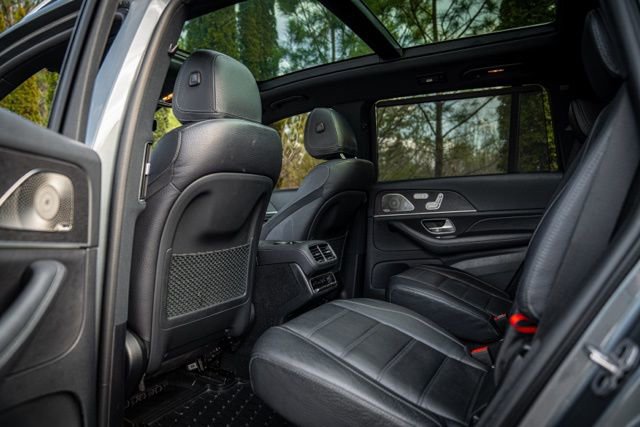 Used 2022 Mercedes-Benz GLS 450 4MATIC image 42