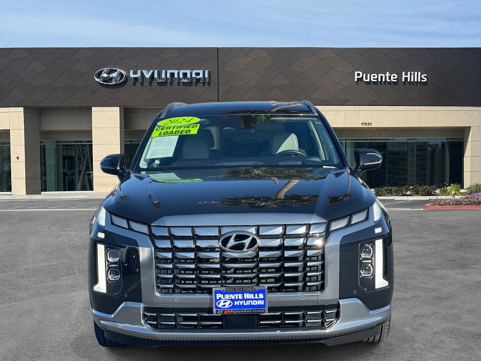 Used 2024 Hyundai Palisade Calligraphy image 2