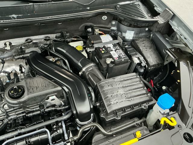 Used 2024 Volkswagen Taos SE image 20