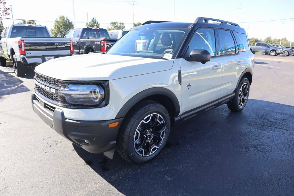 New 2025 Ford Bronco Sport Outer Banks w/ Outer Banks Tech Package+ image 11