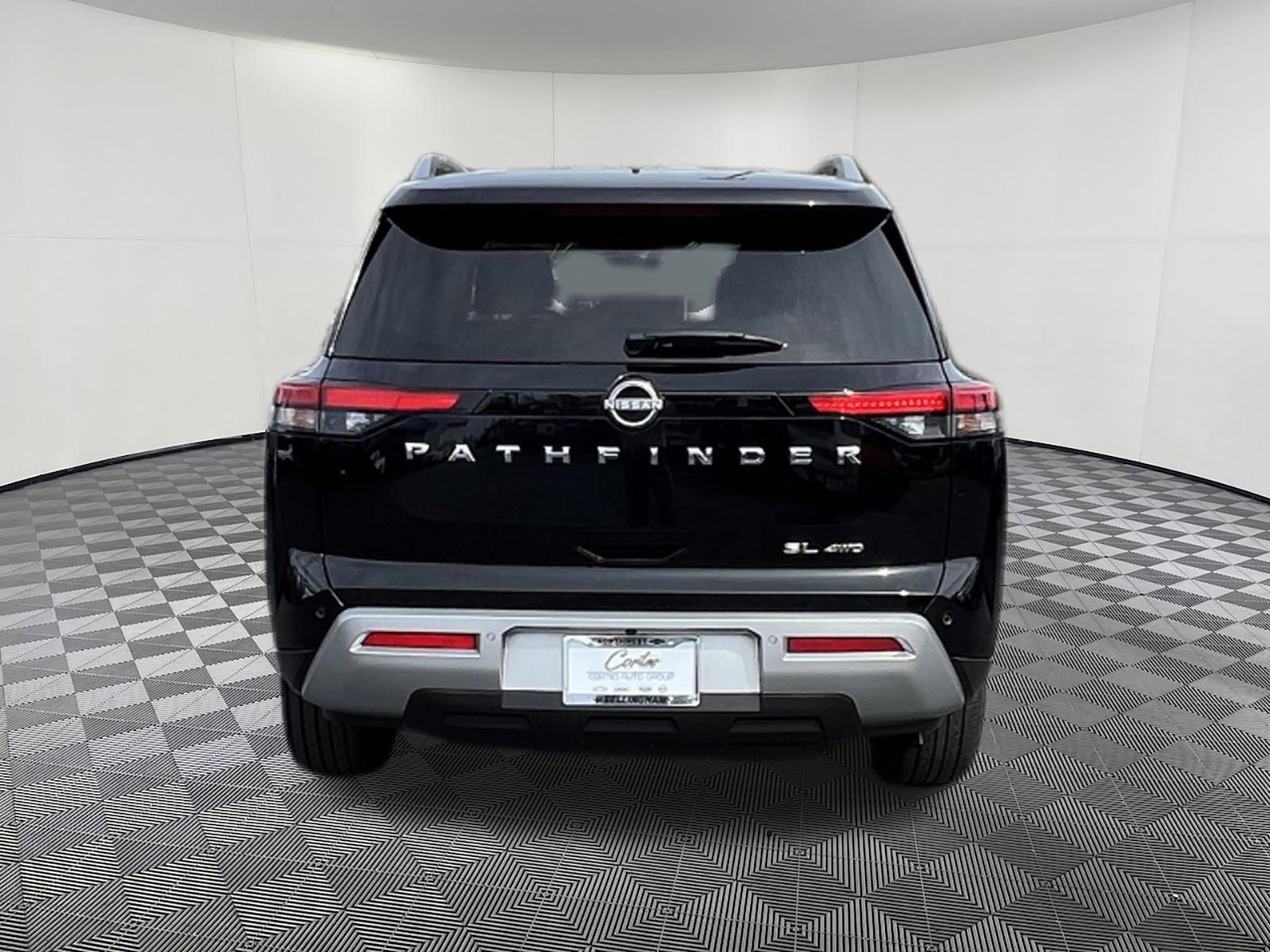 Used 2025 Nissan Pathfinder SL AWD/4WD image 5