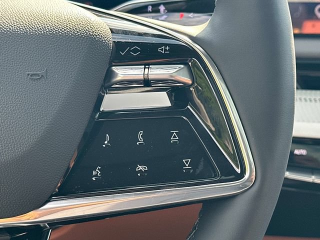 New 2027 Cadillac Optiq Premium Luxury w/ LPO, Floor Liner Package AWD/4WD image 6