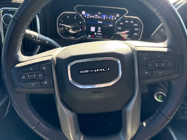 Used 2022 GMC Sierra 3500 Denali w/ Denali Black Diamond Edition AWD/4WD image 17
