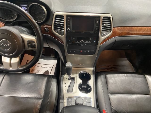 Used 2013 Jeep Grand Cherokee Limited w/ Trailer Tow Group IV AWD/4WD image 15