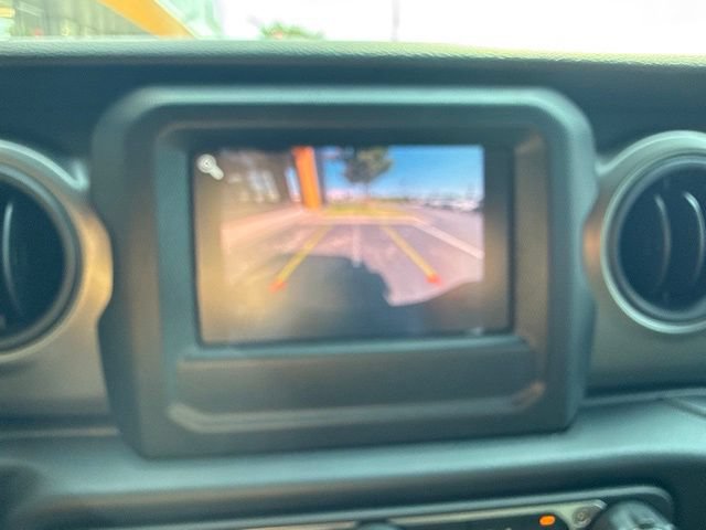 Used 2022 Jeep Gladiator Sport w/ Trailer Tow Package AWD/4WD image 17