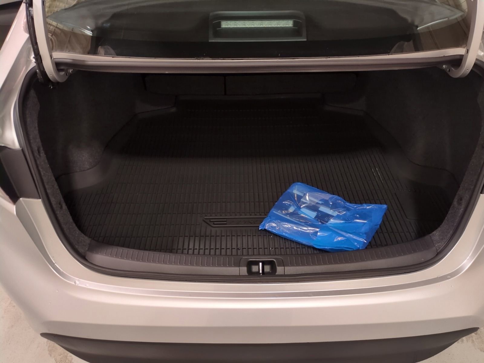 Used 2025 Toyota Corolla LE image 13