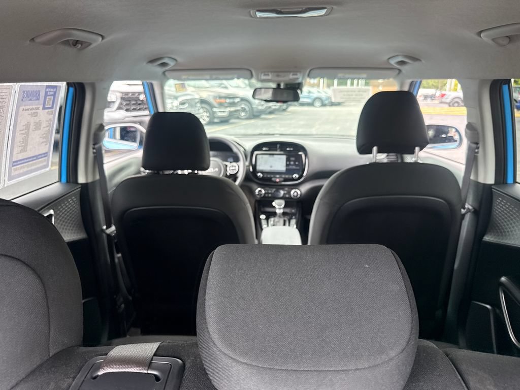 Used 2025 Kia Soul S FWD image 14
