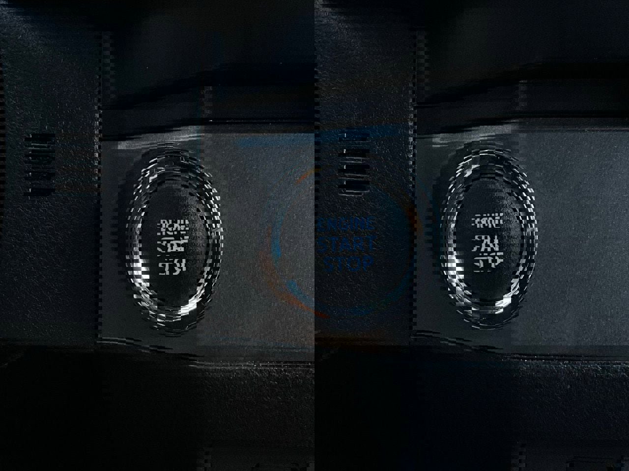 Used 2021 Toyota Tacoma TRD Sport w/ Technology Package image 25