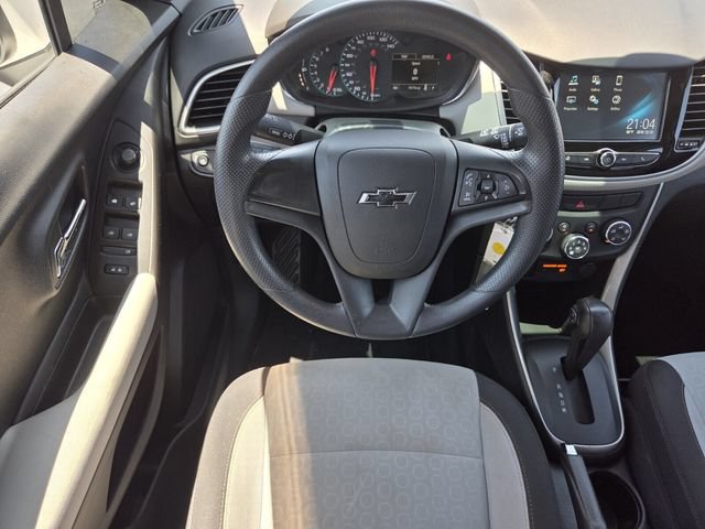 Used 2017 Chevrolet Trax LS AWD/4WD image 13
