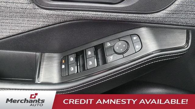 Used 2023 Nissan Rogue SV FWD image 15