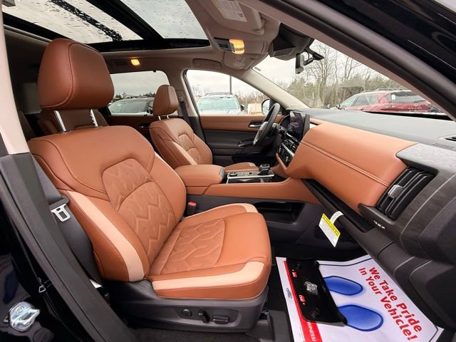 New 2026 Nissan Pathfinder Platinum image 20