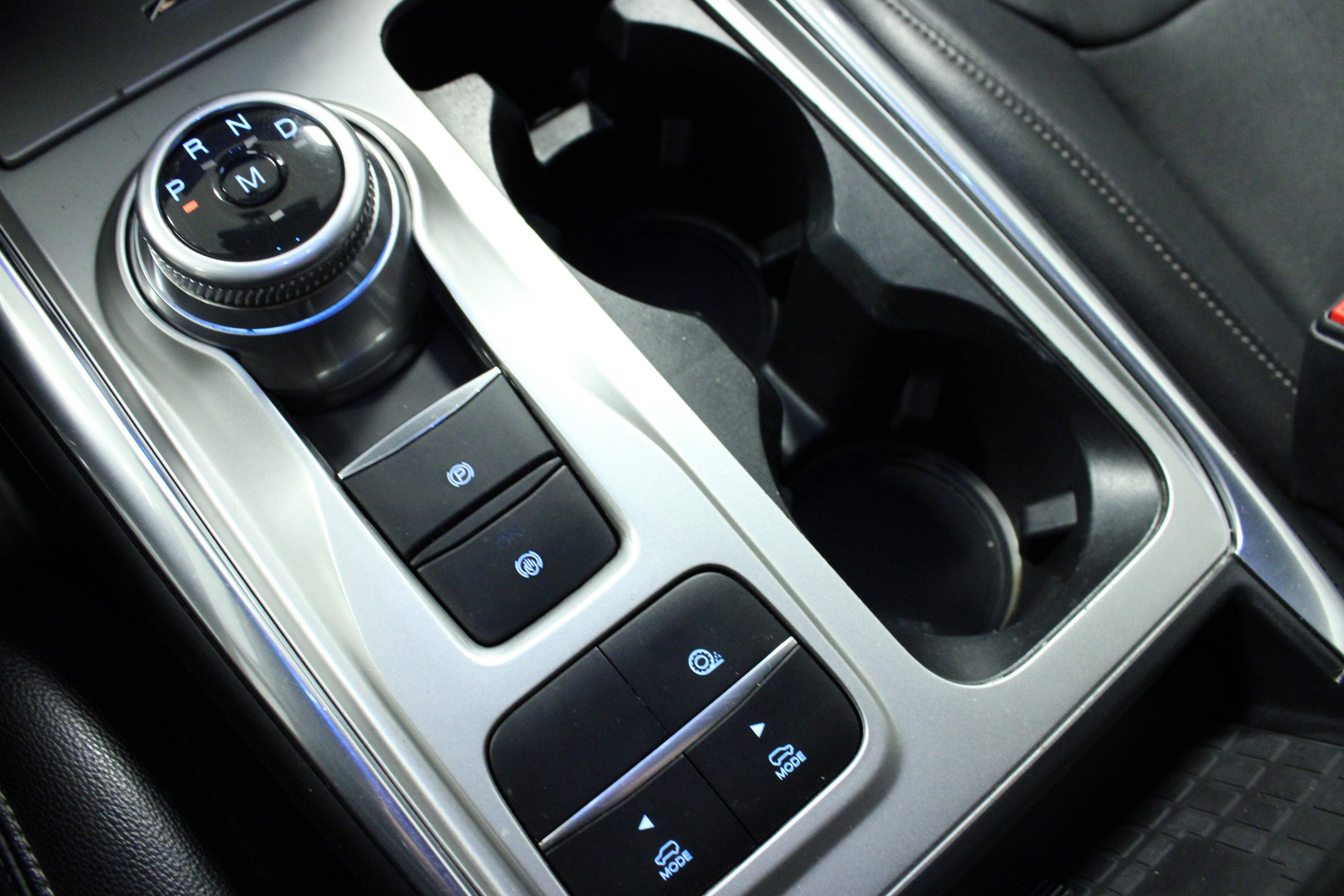 Used 2020 Ford Explorer Limited w/ Hybrid Equipment Group 310A image 24