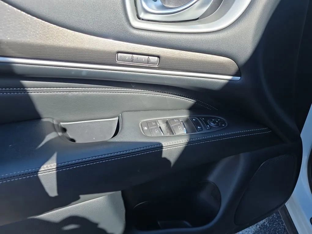 Used 2020 INFINITI QX60 Signature Edition image 12