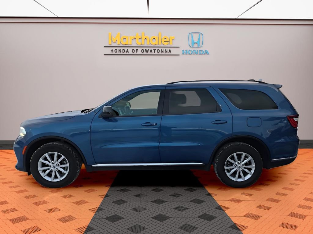 Used 2024 Dodge Durango SXT image 2