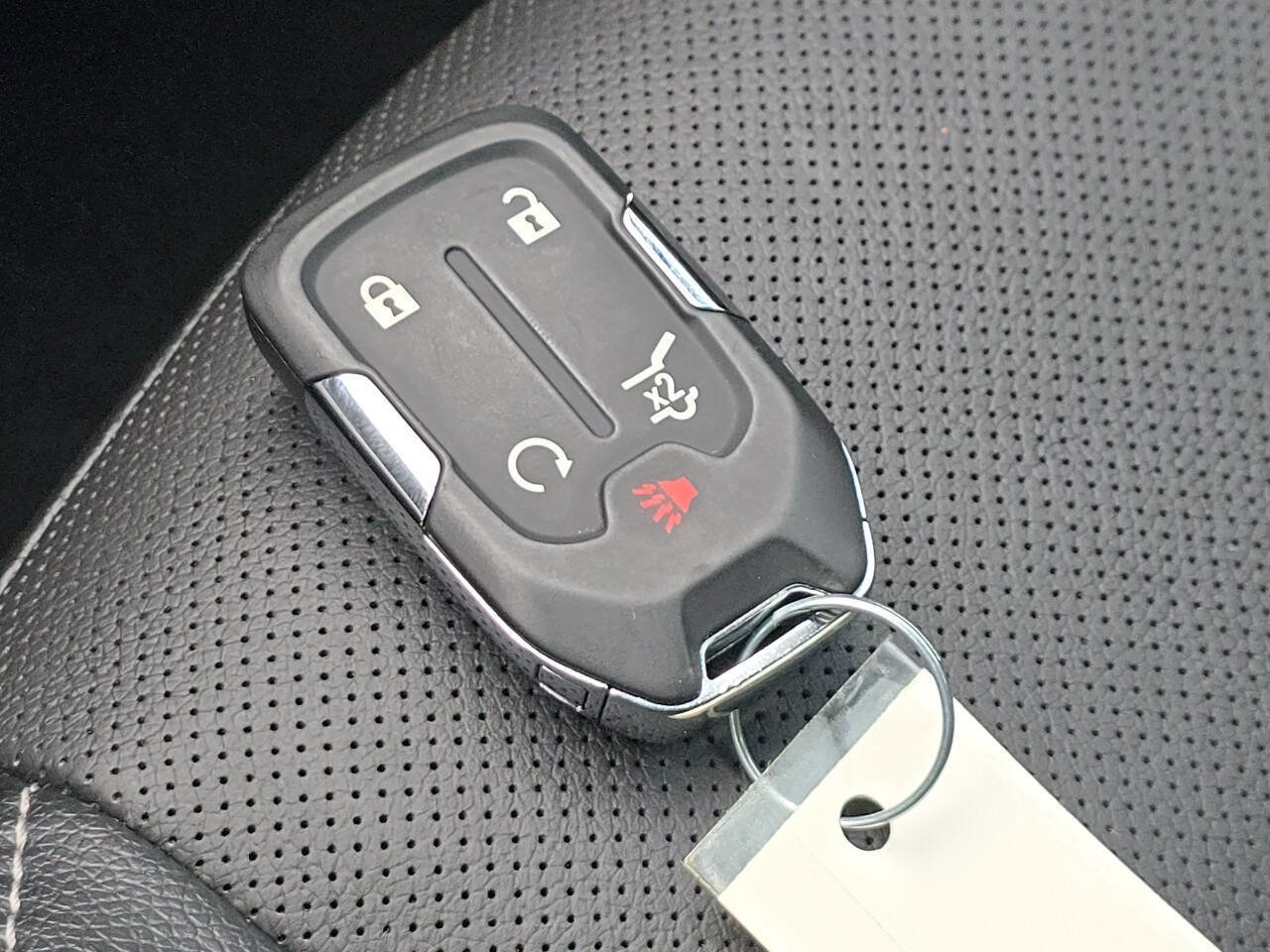 Used 2023 GMC Terrain SLT image 33