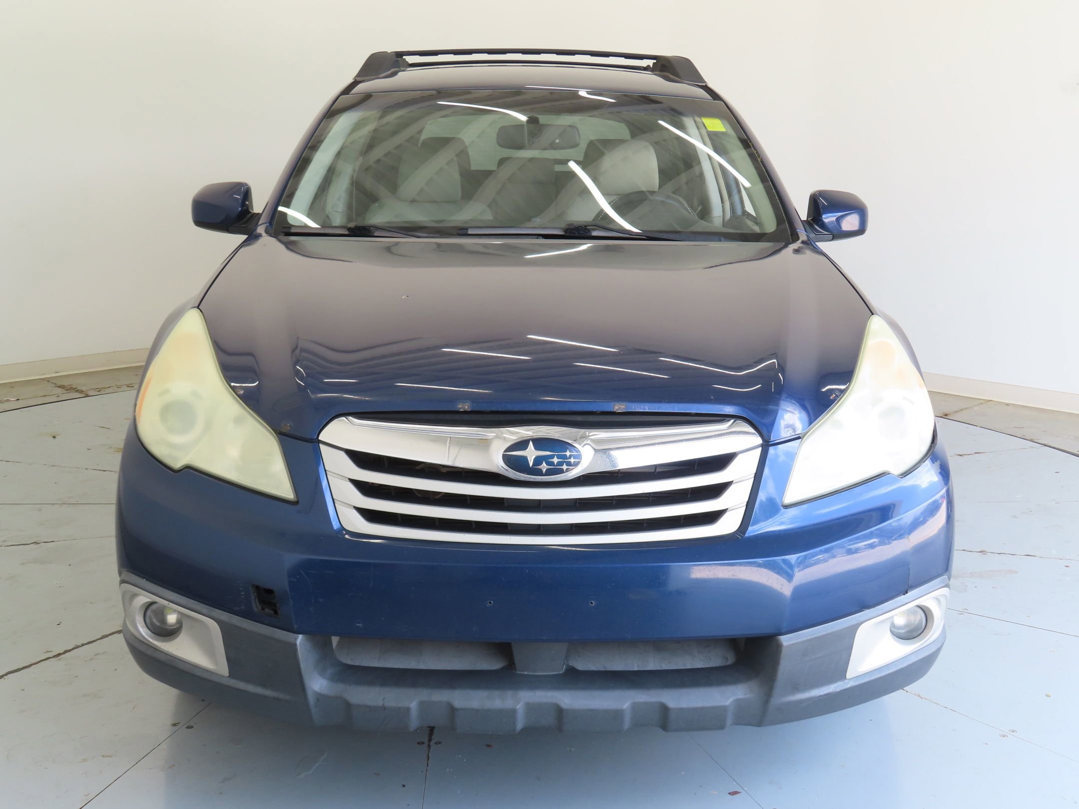 Used 2011 Subaru Outback 2.5i Premium AWD/4WD image 8
